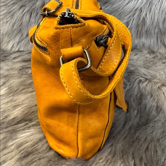 Harbour 2Nd Women’s Crossbody Bag - Picture 8 of 11